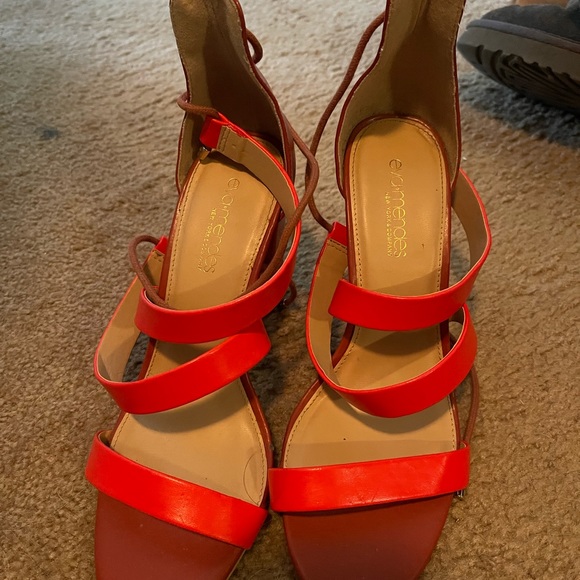 Eva Mendes stewpot heels - Picture 2 of 2